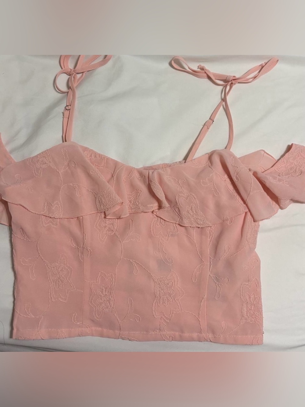 Guess Women's Pink Ruffled Floral Crop Top